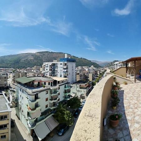 Апартаменты Luis Penthouse Берат Экстерьер фото